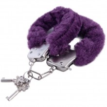 Металлические наручники с мехом из коллекции «Theatre» от ToyFa, цвет фиолетовый, размер OS, 951035, длина 28 см., со скидкой