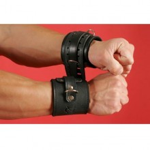 Широкие наручники без пряжки от компании Подиум, цвет черный, размер OS, Р297, из материала кожа, длина 24 см., со скидкой