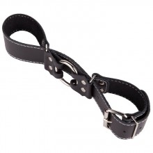 Кожаные ременные наручники с металлическими пряжками и кольцом в центре, Sitabella 3066-1, цвет Черный