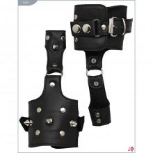 Декорированные наручники с шипами, цвет черный, Подиум Р294, бренд Фетиш компани, длина 26 см., со скидкой